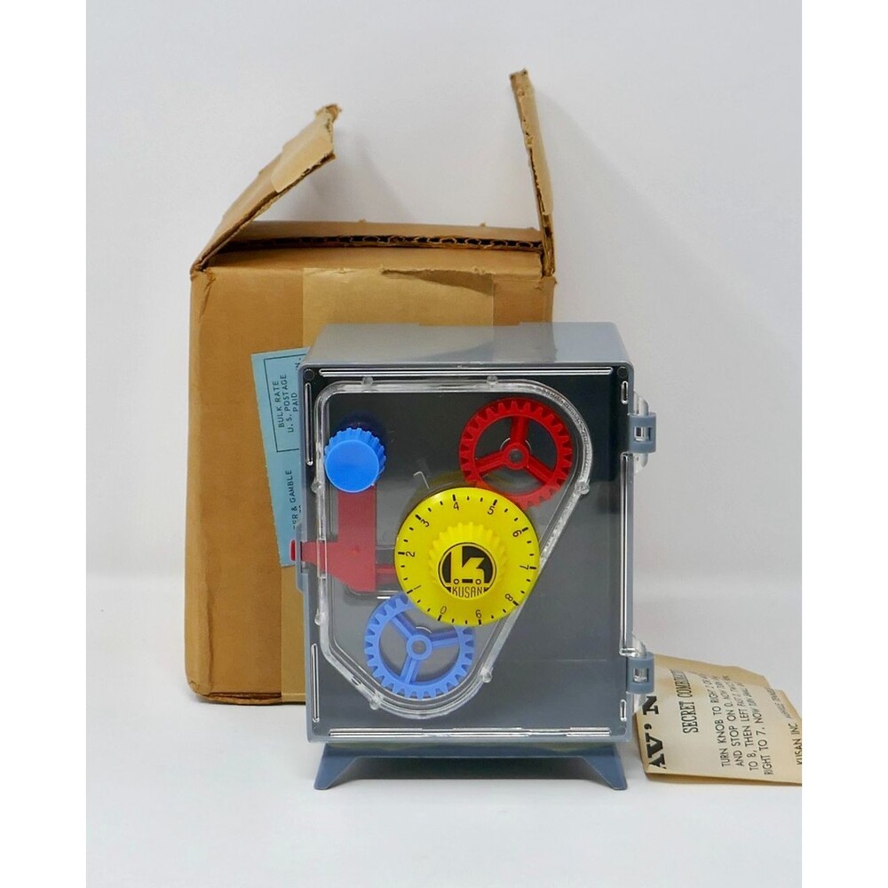 Kusan Vintage 1975 Plastic Safe Bank Clear Gear Combination Toy Coin Boxed P&G